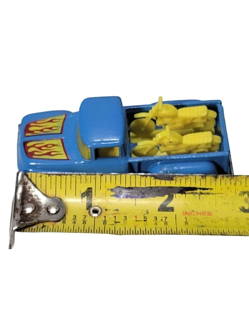Hot Wheels Blackwall 1977 56’ Hi Tail Hauler Baby Blue Ford w Motorcycles